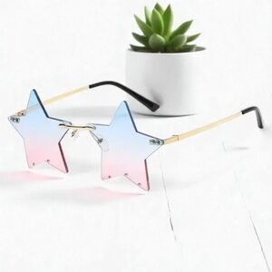 ENTHYI Star-Shaped Gradient Sunglasses - Pink & Blue Lens. New.